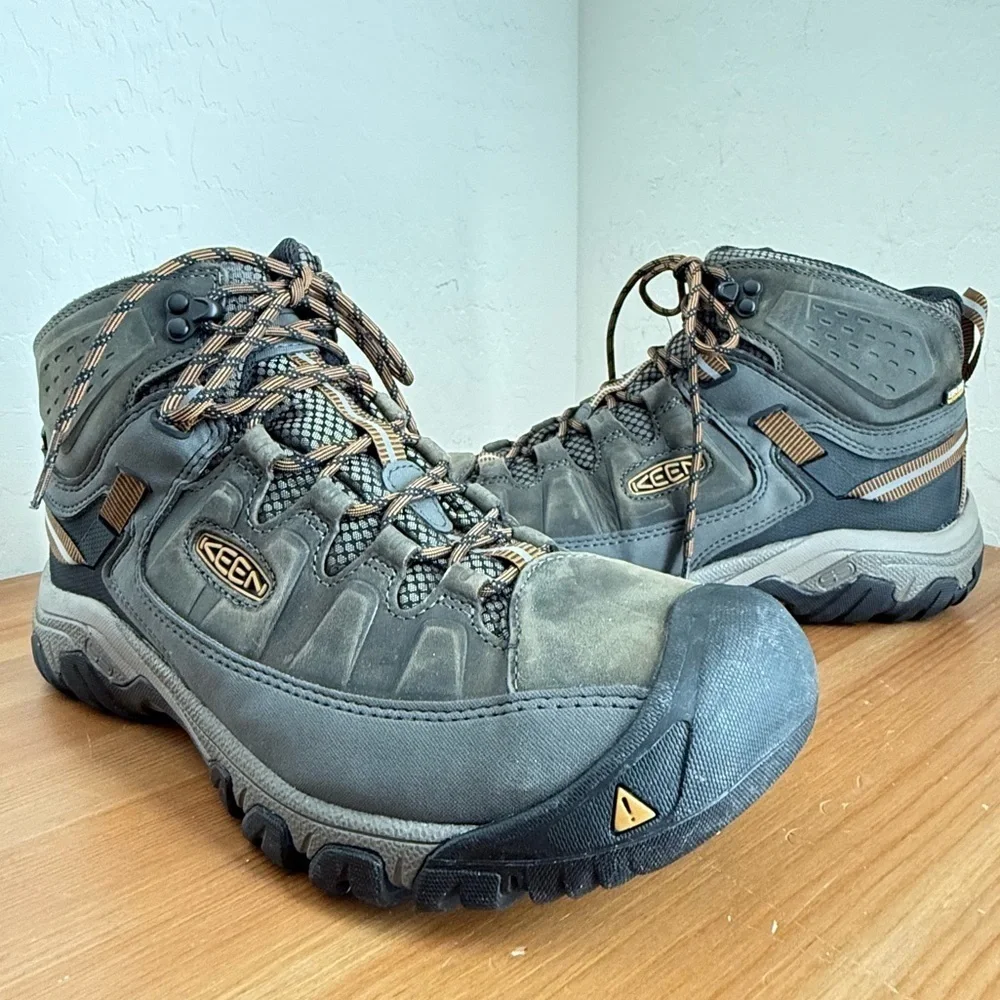 NEW Keen Targhee III MID WP Black Olive/ Golden Brown Men’s Size 12